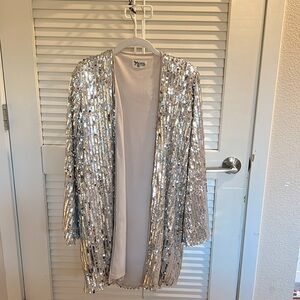 Show Me Your Mumu
Sequin Giselle Kimono Wrap bell sleeves